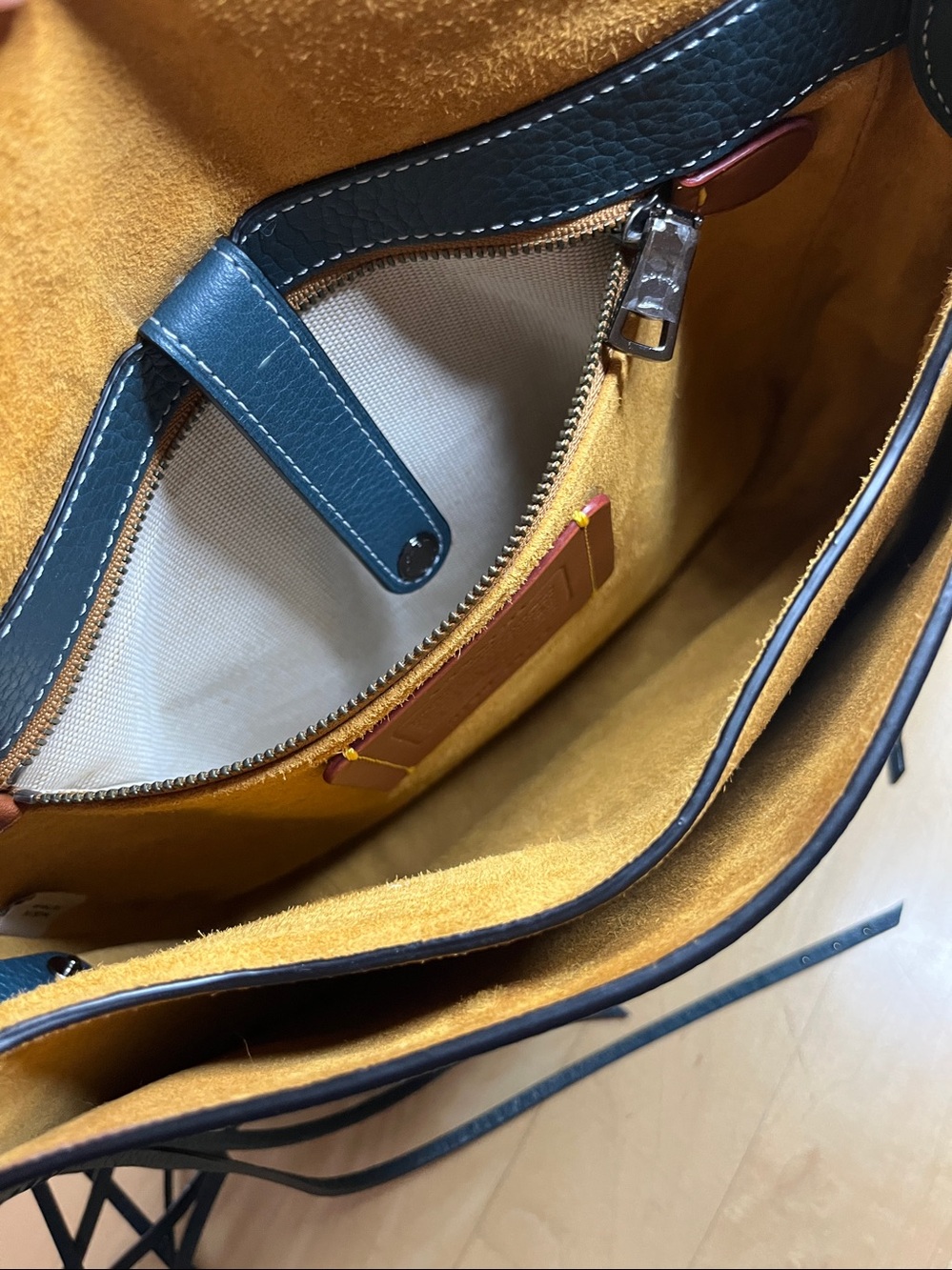 COACH 1941 Saddle Bag - Picture 6 of 8